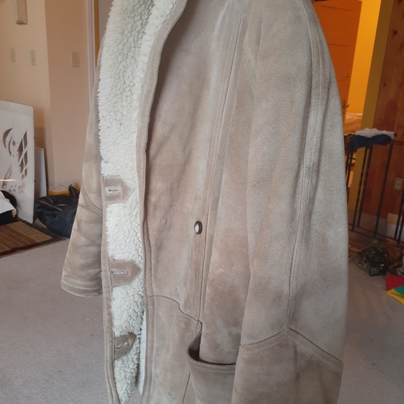 Genuine C X A thick leather Cowhide winter jacket. Size: Small to medium size. - Picture 6 of 9